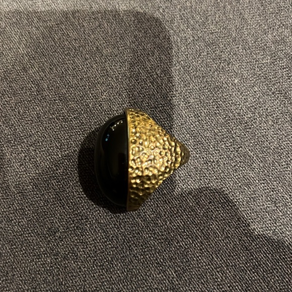 NWOT ONYX COCKTAIL RING - Picture 7 of 7